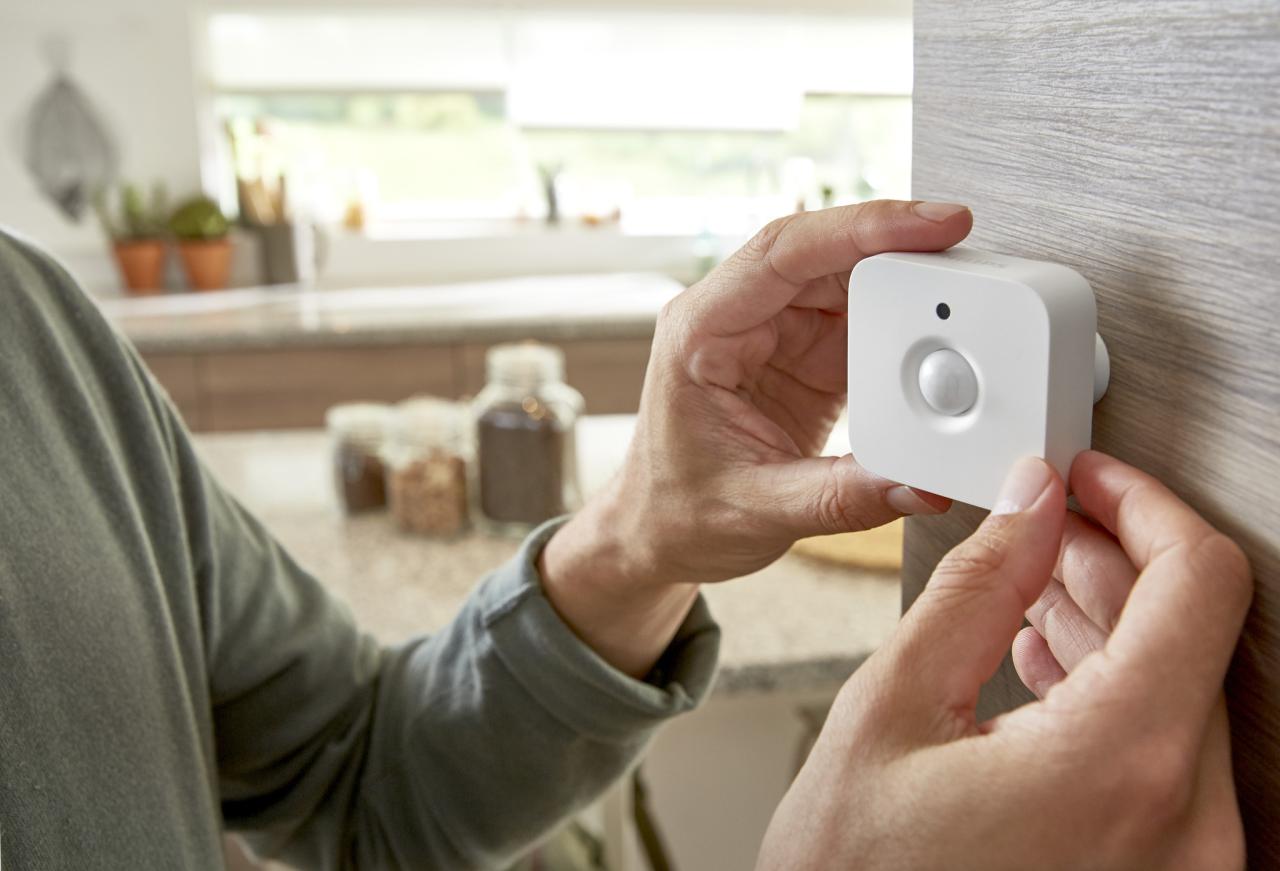 Philips Hue Motion Sensor: Putting the auto in home automation | iMore Philips Hue Motion Sensor: Putting the auto in home automation | iMore